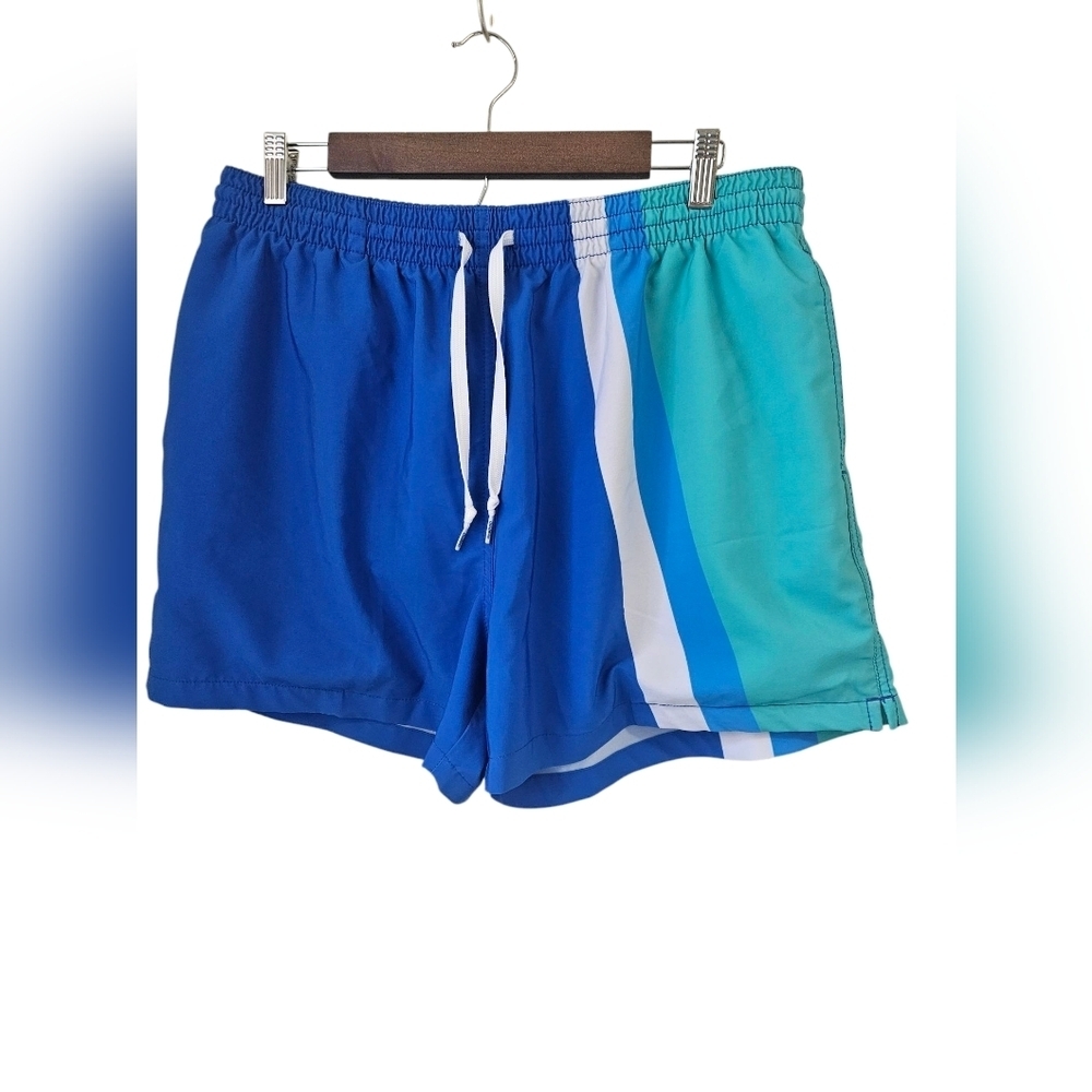 Chubbies Men Size 2XL Blue and Gray Athletic Shorts And Swim Trunk.